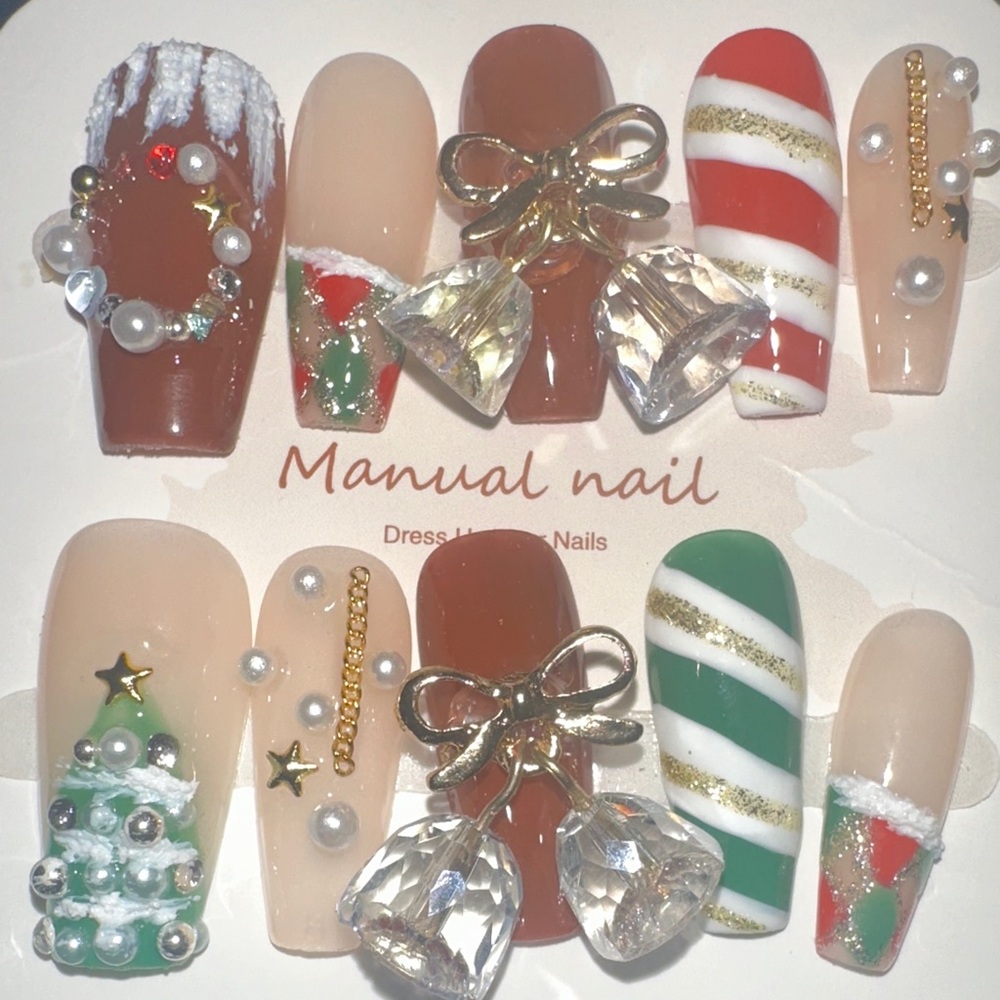Festive Holiday Nail Art Set